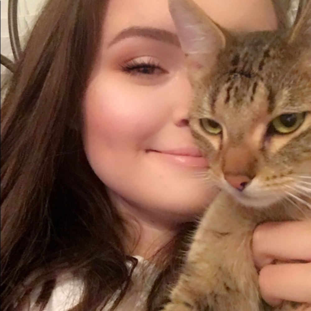 Meet your Posher, Alison